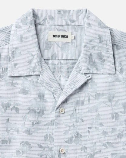 The Hawthorne Shirt in Sky Blue Floral Jacquard