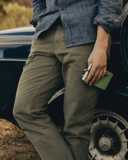 The Straight Foundation Pant in Organic Smoked Olive