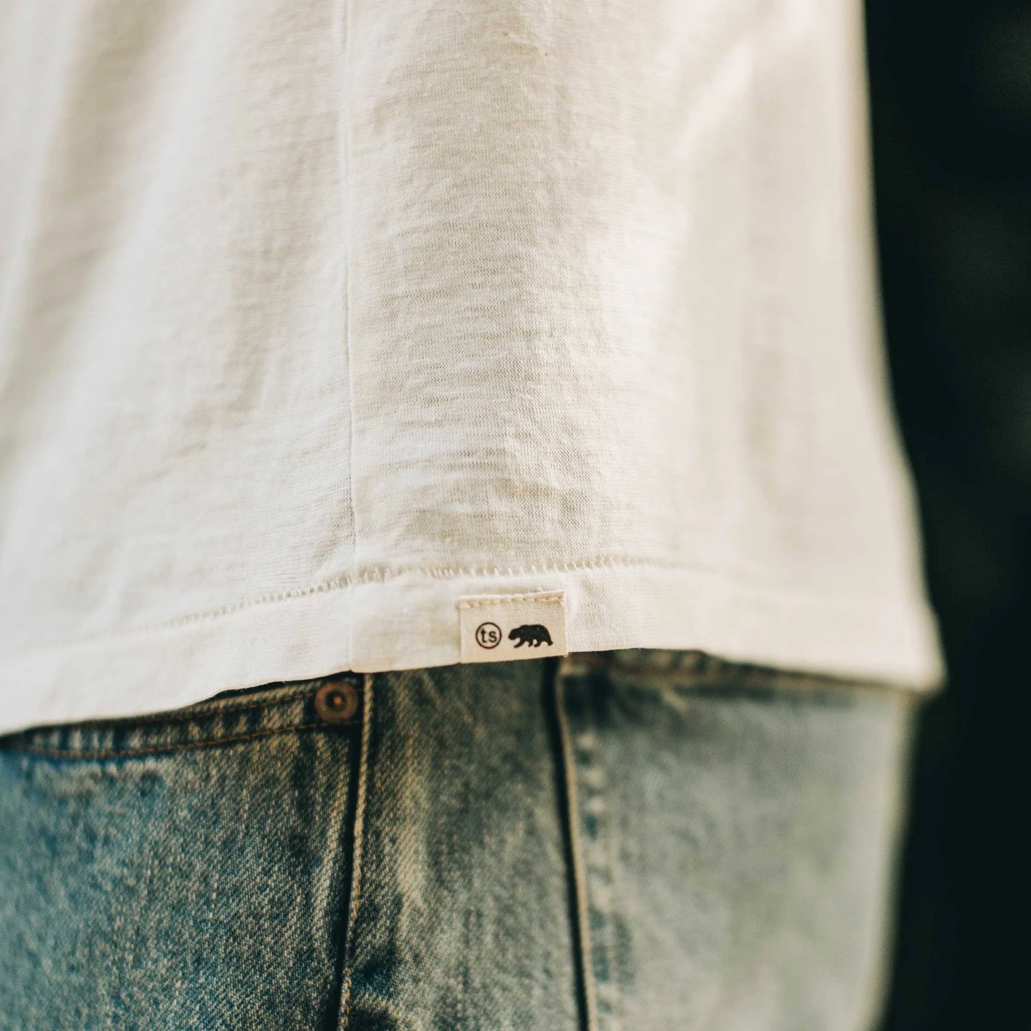 The Cotton Hemp Tee in Natural