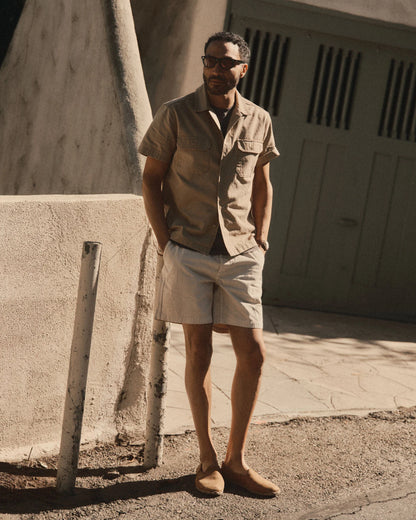 The Apres Short in Organic Aged Stone Foundation Twill