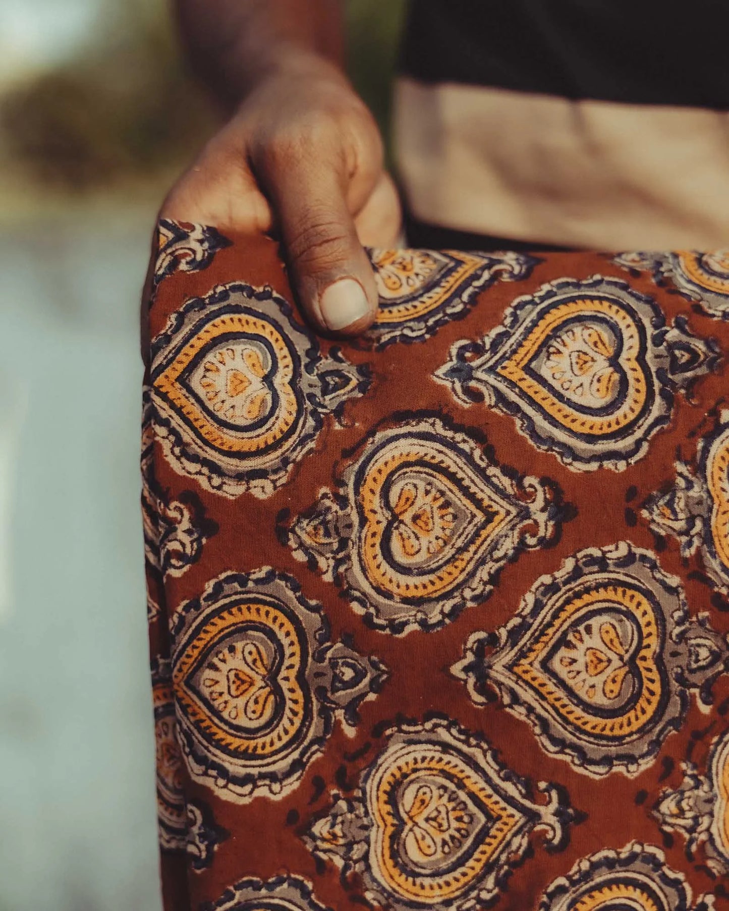 The Hawthorne Shirt in Sangria Block Print