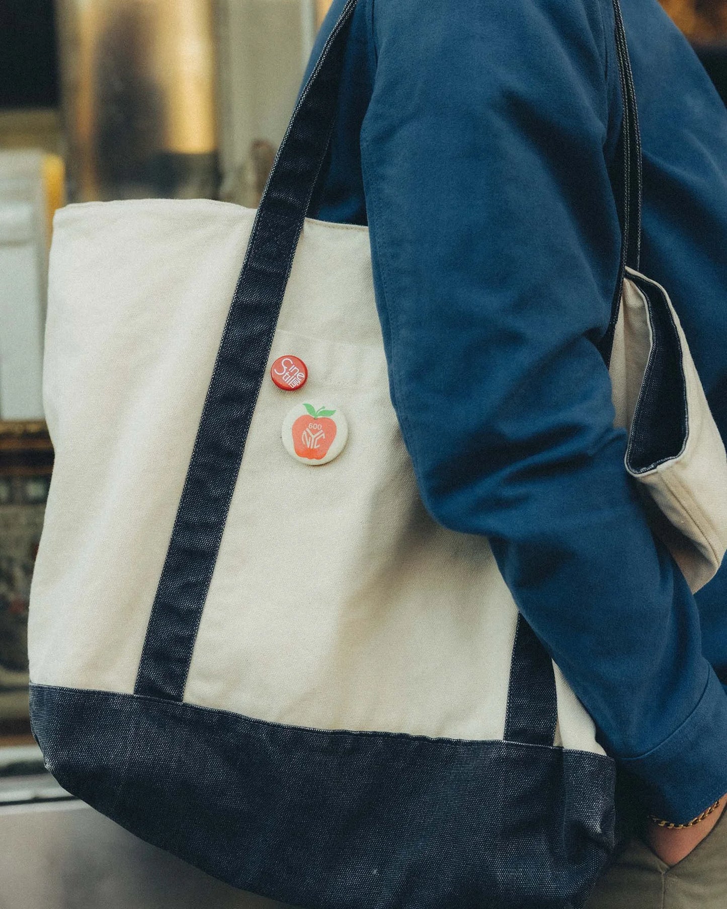 The Schooner Tote in Seeded Natural Chipped Canvas