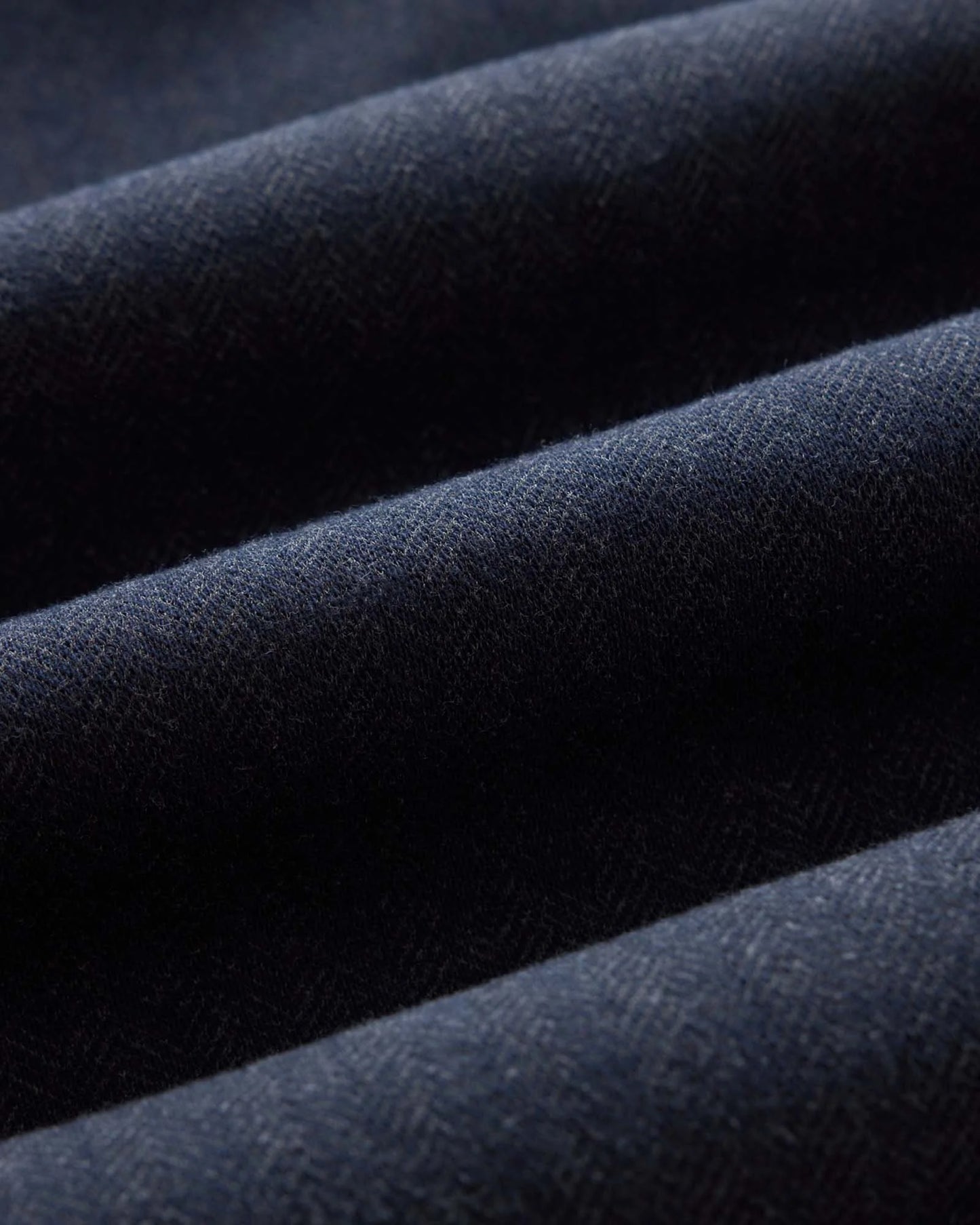 The North Shore Knit Shirt in Heather Navy